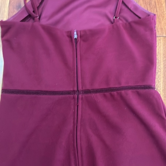 Dress - Picture 5 of 7